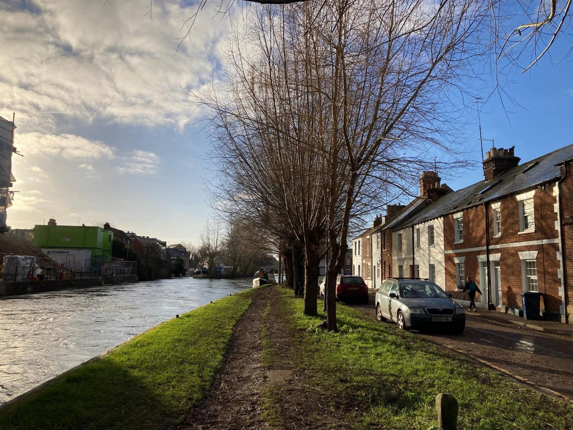 Enjoy A Riverside In Of Dreaming Spires Oxford
